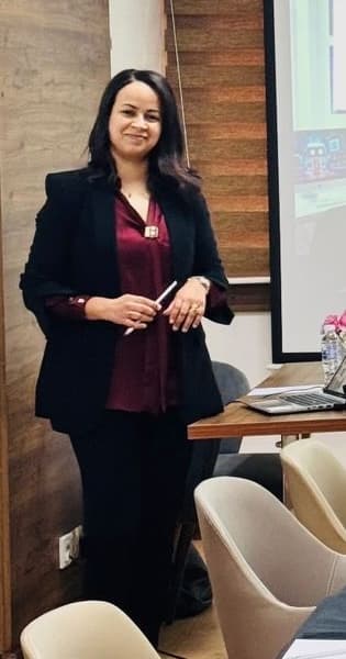 Dr. Bouchra BOUDEBBOUZ